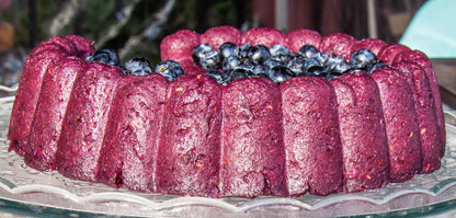 Cricket, hibiscus & berries cake